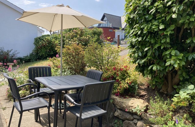 106 Cae Du - Three Bedroom House, Sleeps 6