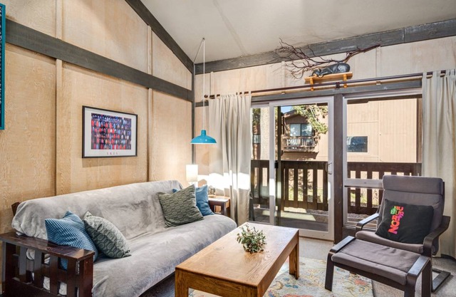 109 m² Condo ∙ 2 bedrooms ∙ 8 guests