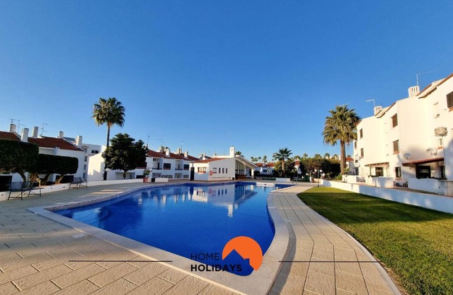 #109 Zélio House by Home Holidays