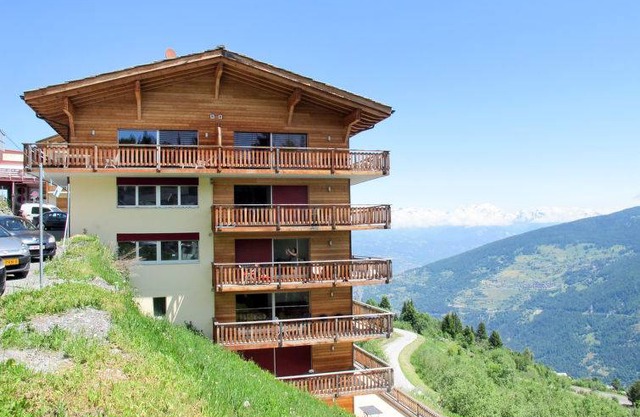 110 m² Apartment ∙ 4 bedrooms ∙ 12 guests