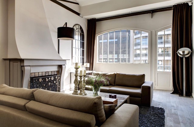 110M2 EXCLUSIVE LUXURY IN DISTRICT OF TERNES-ACHARMING DUPLEX- RESOLUTELY MODERN