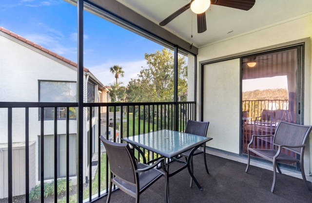 112 m² Condo ∙ 2 bedrooms ∙ 6 guests
