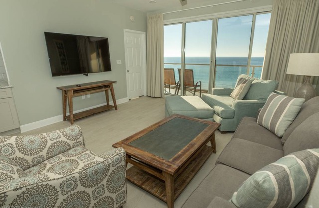 112 m² Condo ∙ 2 bedrooms ∙ 6 guests