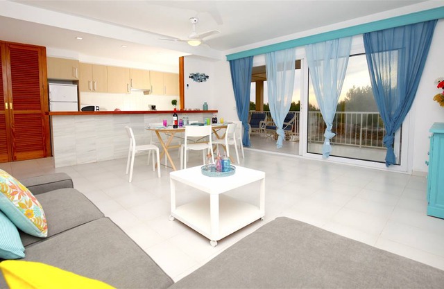 115 m² Apartment ∙ 3 bedrooms ∙ 6 guests