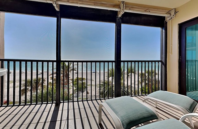 119 m² Condo ∙ 2 bedrooms ∙ 6 guests