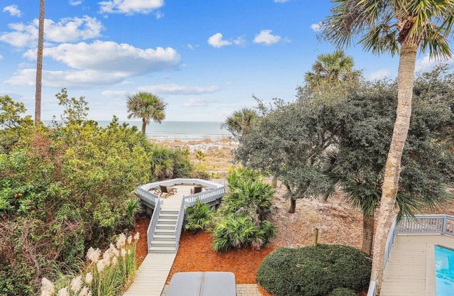 12 Brigantine ~ Enjoy Sweeping Oceanfront Views in Palmetto Dunes!