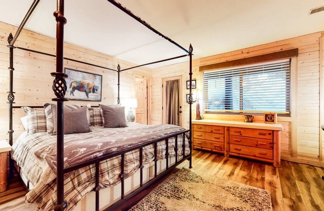 120 m² Condo ∙ 2 bedrooms ∙ 6 guests