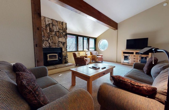 121 m² Condo ∙ 2 bedrooms ∙ 6 guests