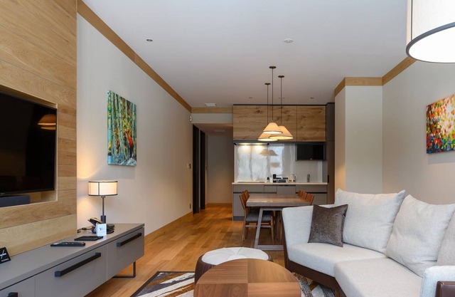 122 m² Hotel ∙ 3 bedrooms ∙ 8 guests