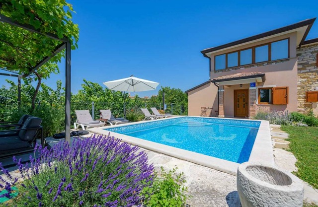 122 m² Villa ∙ 3 bedrooms ∙ 6 guests