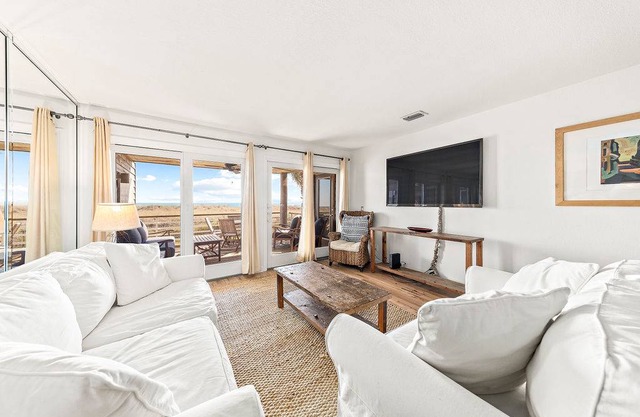 124 m² Condo ∙ 2 bedrooms ∙ 6 guests