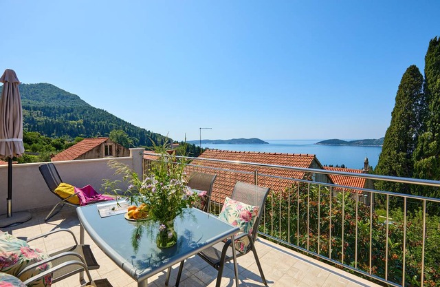 125 m² Apartment ∙ 4 bedrooms ∙ 10 guests