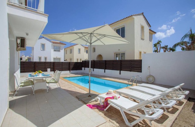Villa Clematis The Beach 