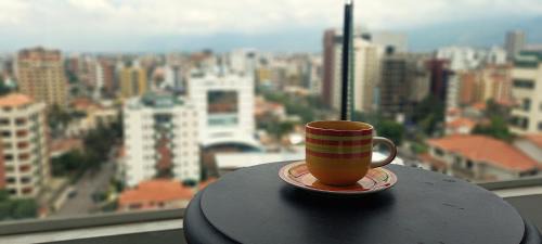 12C - Departamento 2 Dormitorios con Balcón y Vista - Zona Norte, Cochabamba