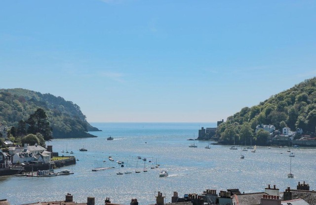 Town Dartmouth 