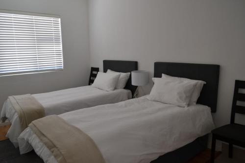 13 Kiaat Suites