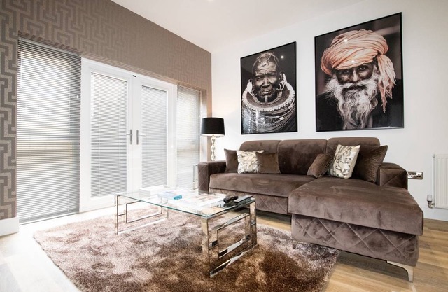 130 m² Apartment ∙ 2 bedrooms ∙ 6 guests