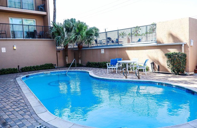 130 m² Condo ∙ 3 bedrooms ∙ 6 guests