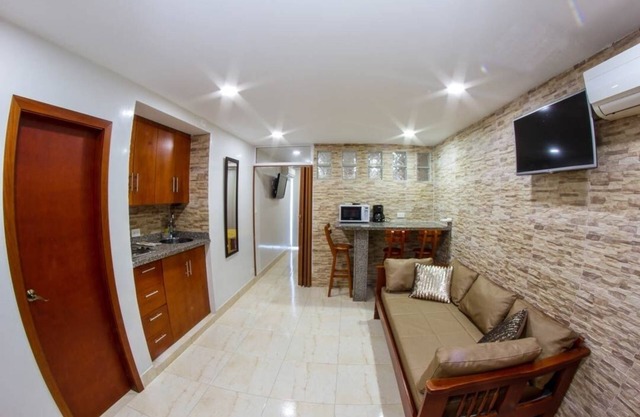 1303 Apartment Lujoso, Econmico