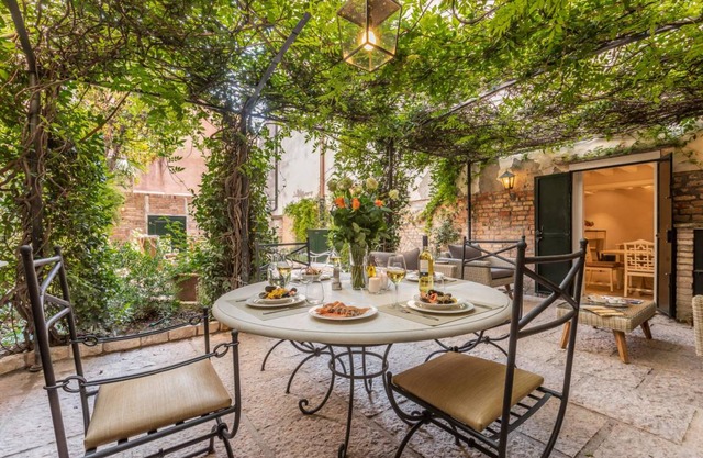 135 m² Apartment ∙ 3 bedrooms ∙ 5 guests