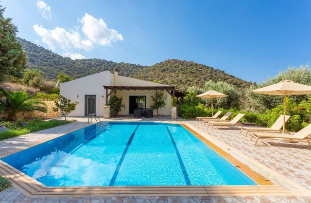 135 m² Villa ∙ 2 bedrooms ∙ 5 guests