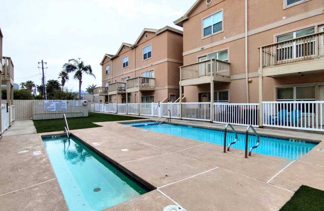 137 m² Condo ∙ 3 bedrooms ∙ 8 guests