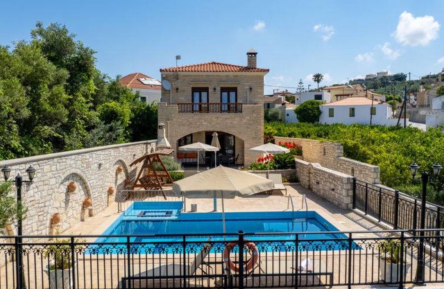 140 m² House ∙ 3 bedrooms ∙ 6 guests