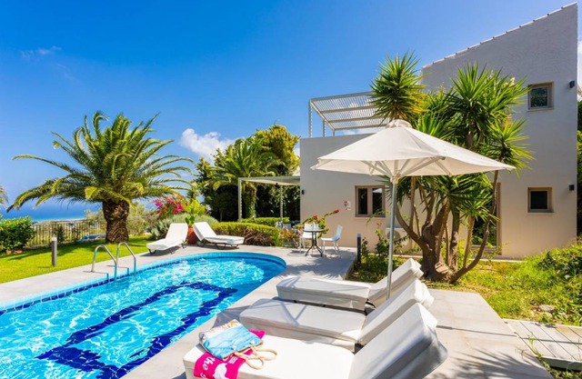 140 m² Villa ∙ 2 bedrooms ∙ 6 guests