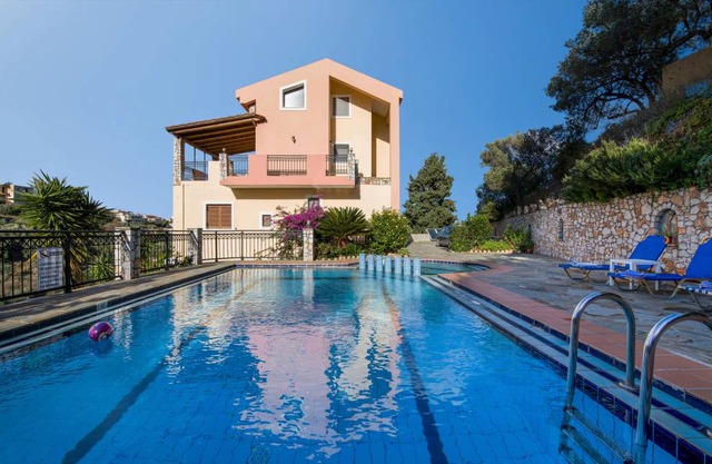 140 m² Villa ∙ 4 bedrooms ∙ 8 guests