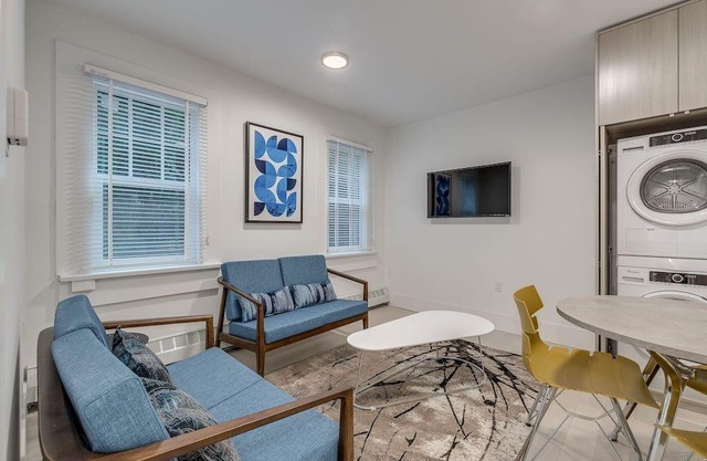1425 Haro St - 2 Bedrooms - Downtown Vancouver