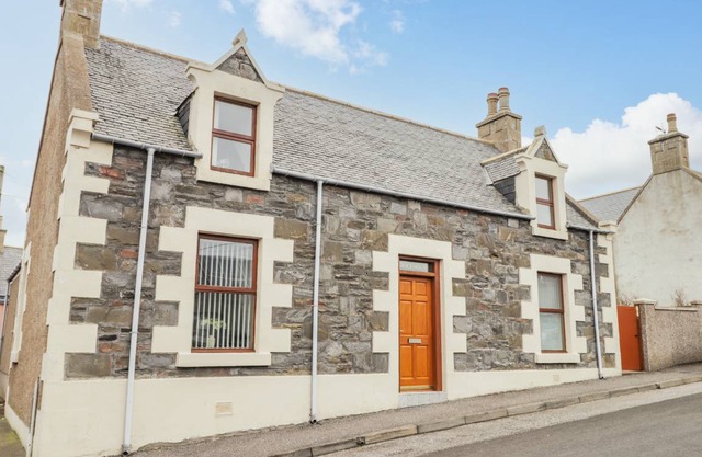 145 m² Cottage ∙ 4 bedrooms ∙ 7 guests