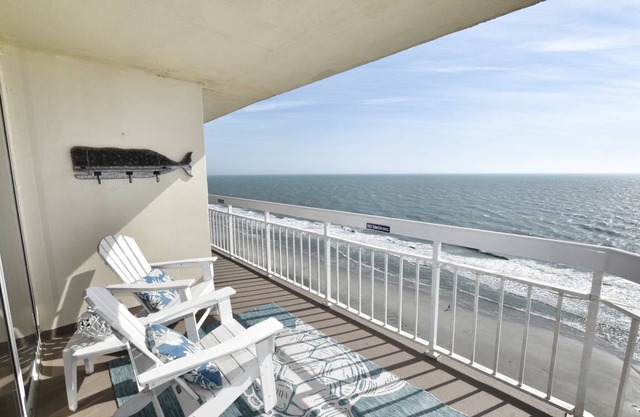 147 m² Condo ∙ 3 bedrooms ∙ 10 guests