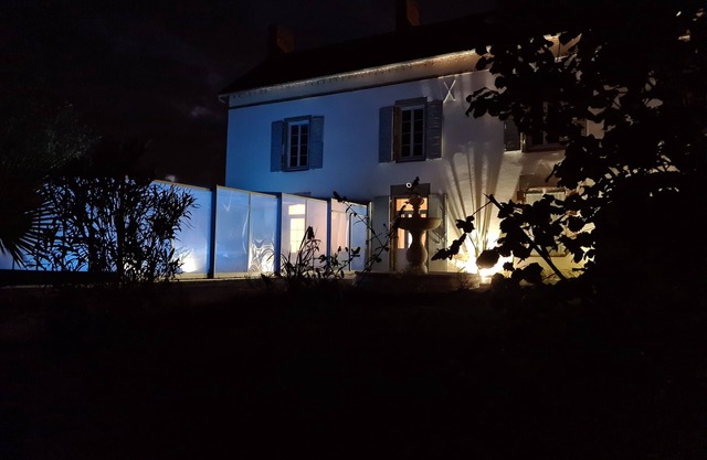 15-person gîte with indoor/heated pool and spa