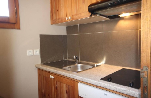 150m from resort center, 5th floor, view mountain, tv, ski locker, 47m², Montchavin La Plagne