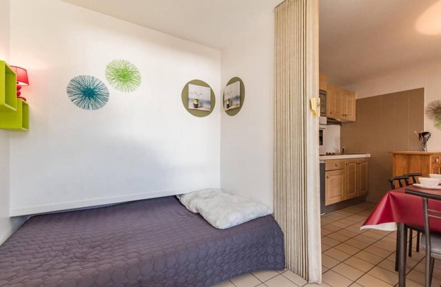 150m from ski slopes, 4th floor, balcony, parking, tv, 30m², Serre Chevalier