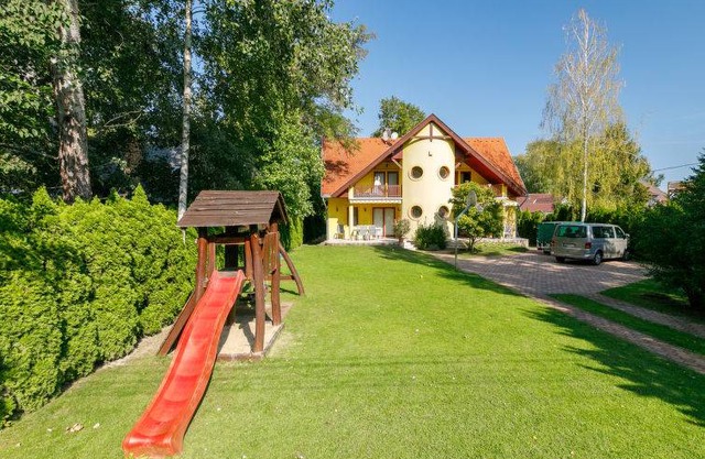 160 m² Apartment ∙ 4 bedrooms ∙ 10 guests