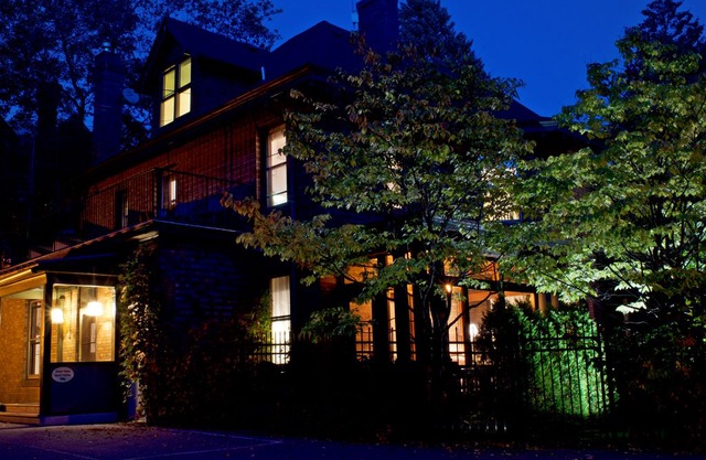 1621 Manor House