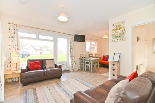17 Tollgate Cottages