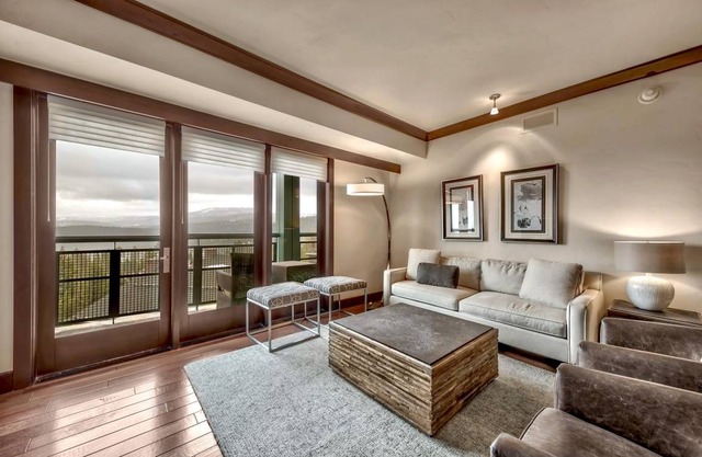 177 m² Condo ∙ 3 bedrooms ∙ 6 guests