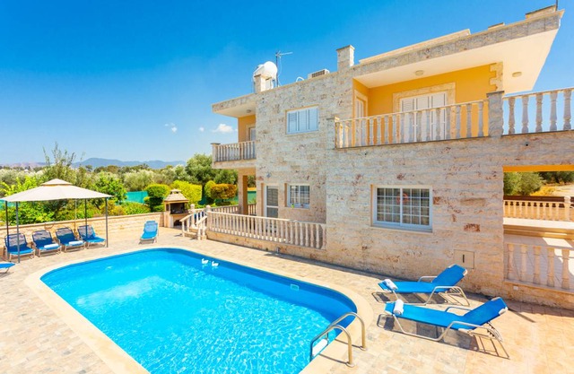 180 m² Villa ∙ 3 bedrooms ∙ 7 guests