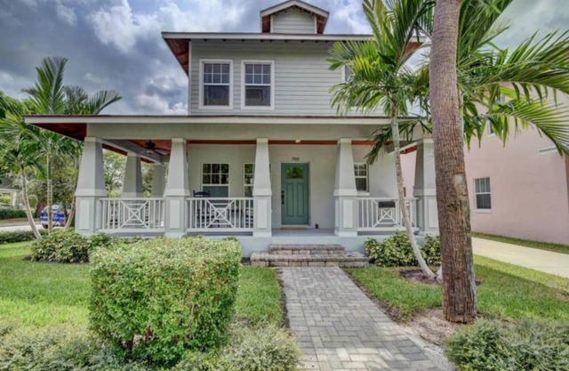 180 m² Villa ∙ 3 bedrooms ∙ 6 guests