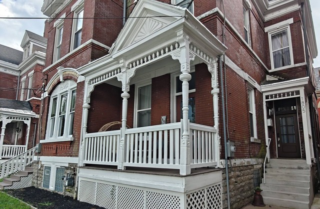 1805 luxury house on walnut hills