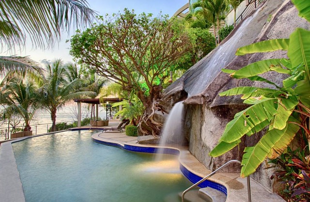 1858 m² Villa ∙ 9 bedrooms ∙ 28 guests