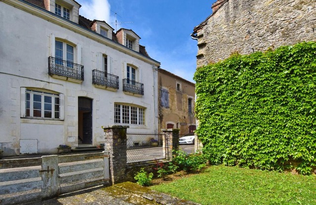 18th century character home with garden in the heart of a historic village