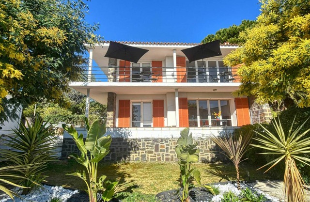 190 m² Accommodation ∙ 4 bedrooms ∙ 12 guests