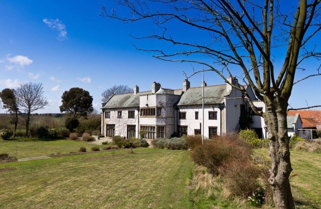 19th Century Manor House with sea views - 9 Ensuite Bedrooms - 11 Acres Garden