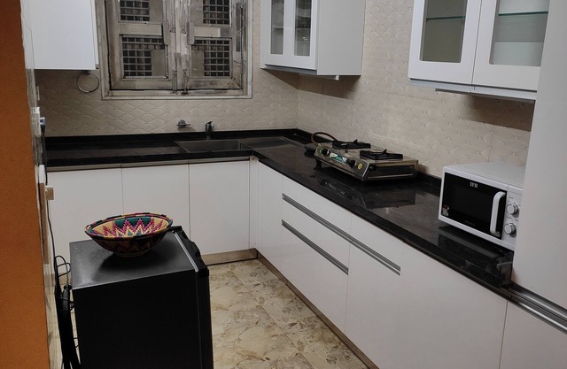 1BHK centrally located Near Airport n1BHK in Naraina Vihar, New Delhi, Delhi