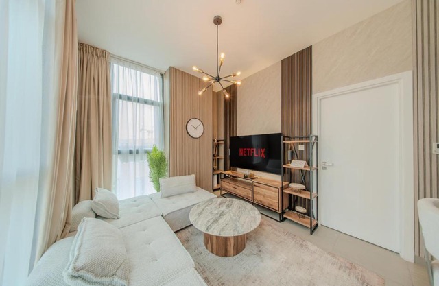 1BHK Elegant Apartment - The Artist Home