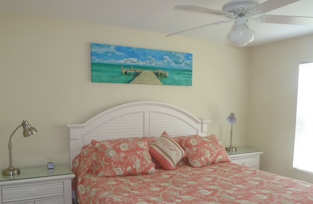 1BR Pool View Condo in Resort Style Community in Clearwater, Florida