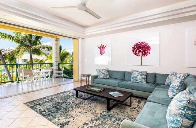 2 Bdrm Pool & Marina View at The Yacht Club E12